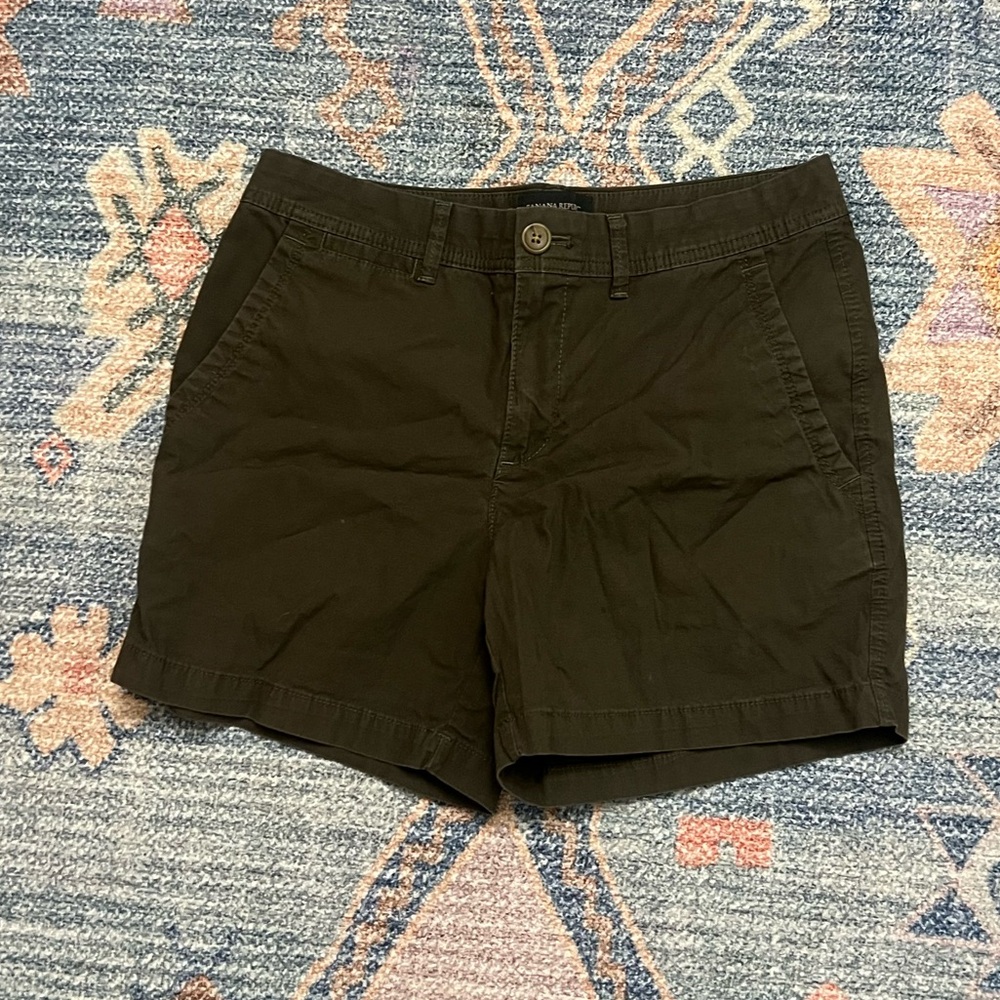 Banana Republic Dark Olive Women's Cargo Shorts